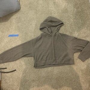 Alo muse hoodie. Olive tree color